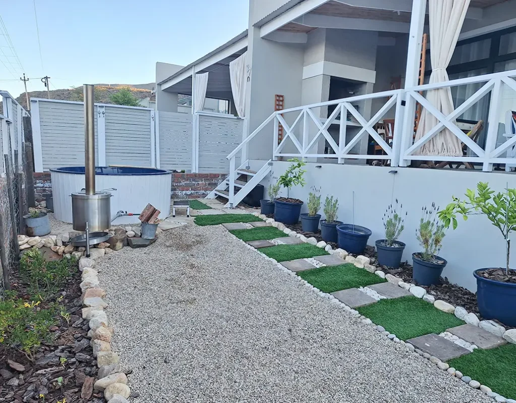 Stay at Karoo front