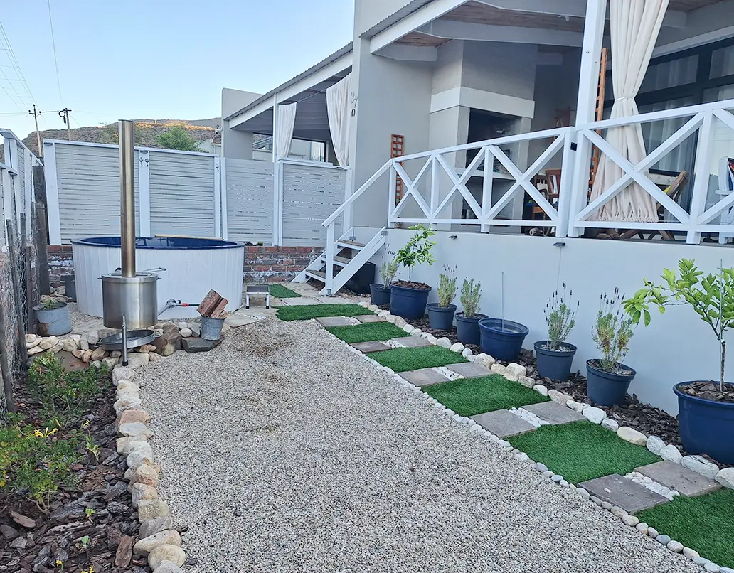 Stay at Karoo front